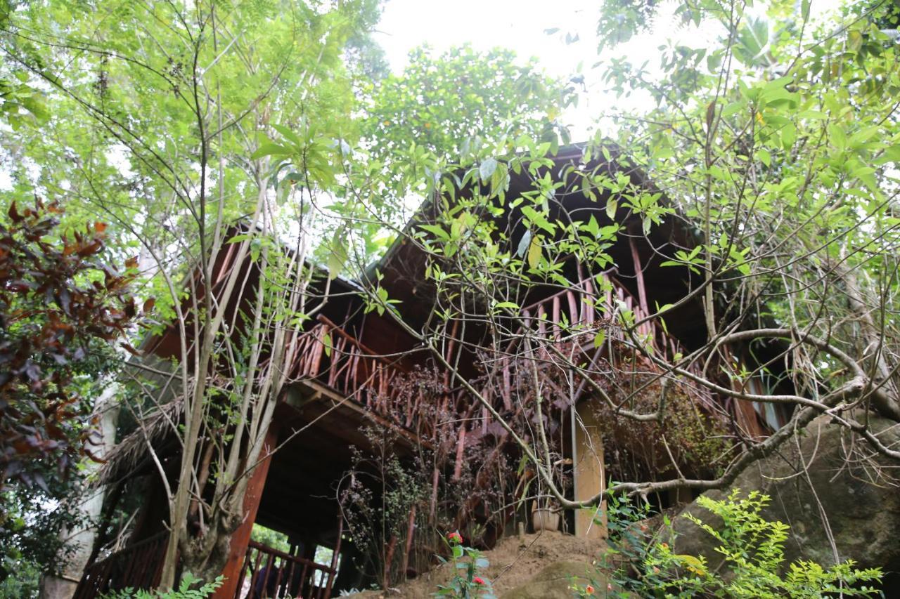 Jungle Face Inn Ella Exterior photo