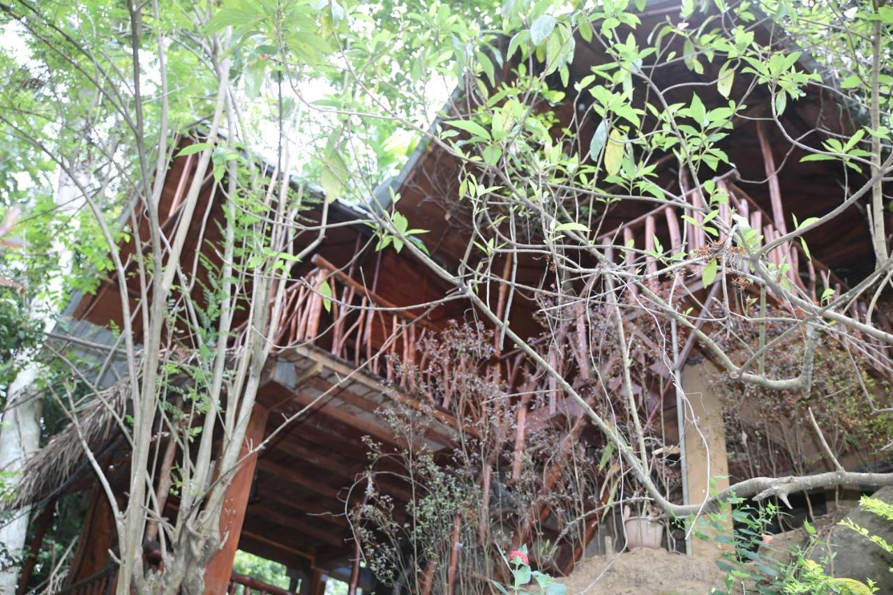 Jungle Face Inn Ella Exterior photo