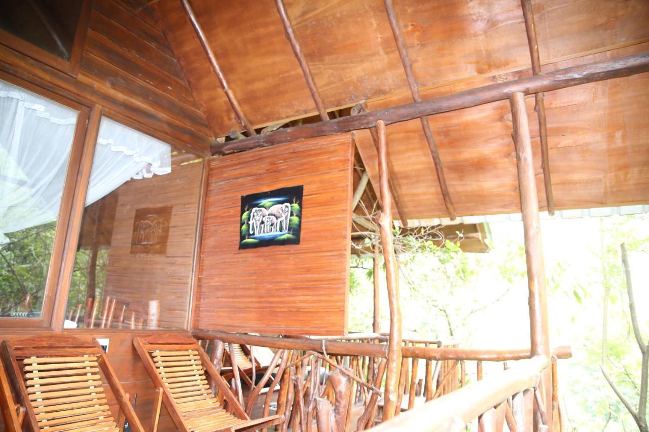 Jungle Face Inn Ella Exterior photo