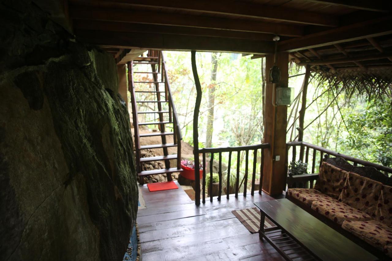 Jungle Face Inn Ella Exterior photo